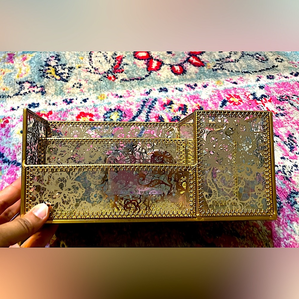 Elegant Gold Filigree Jewelry or Stationery Organizer - like new